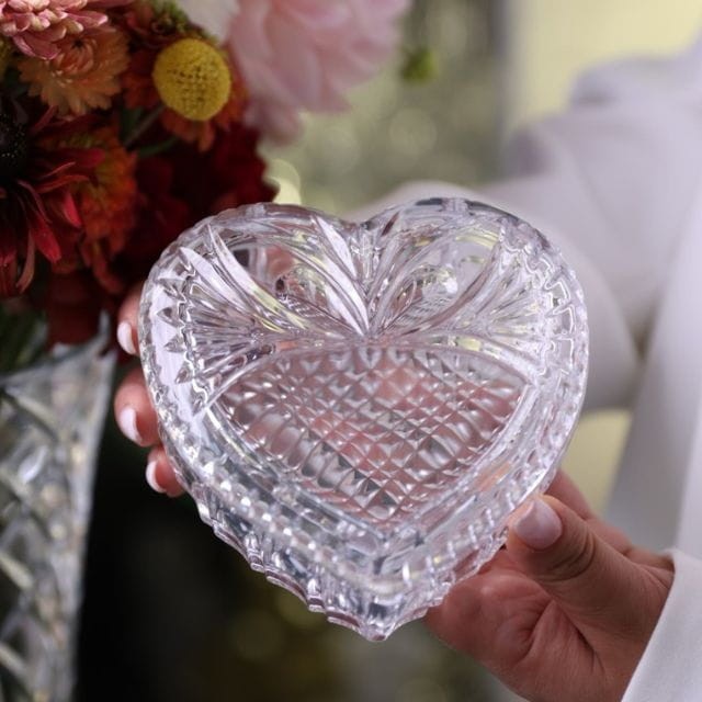 Kryształowa szkatułka na biżuterię w kształcie serca, pudełko na obrączki,13cm, 1szt. - prezent dla niej na święta