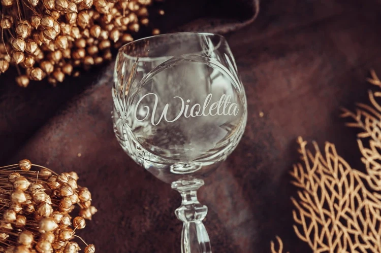 Kryształowe kieliszki do wina z grawerem 240ml Młynek MK34E 6szt
