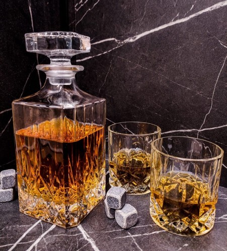 Zestaw do whisky: kryształowa karafka + kryształowe szklanki do whisky 2szt. w opakowaniu prezentowym Crystalline Opera
