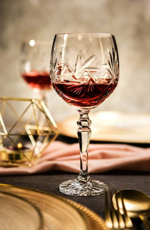 Zestaw 24 elementy: kryształowe kieliszki do likieru, kieliszki do wina, szklanki do whisky, szklanki do drinków MZ24