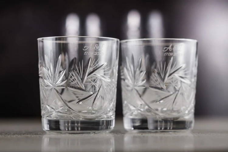Kryształowe szklanki do whisky z grawerem na rancie 260ml Młynek MK80 2szt
