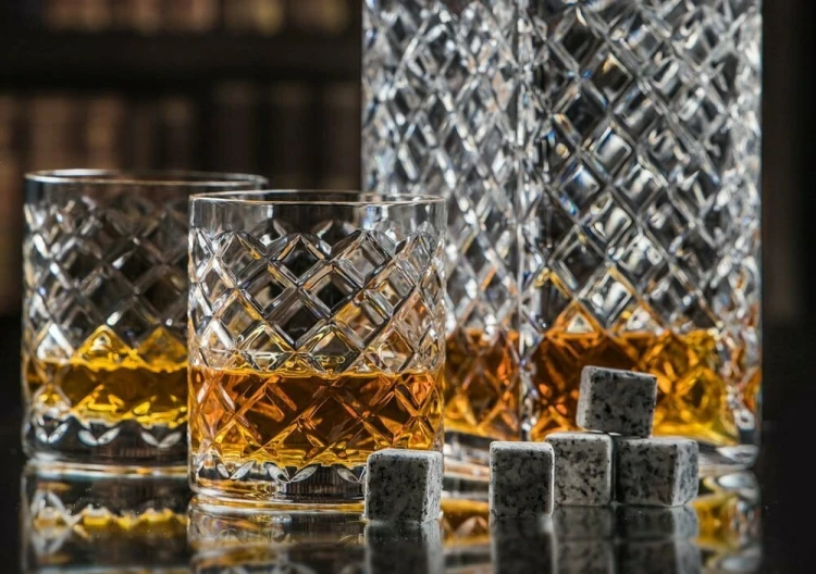 Kryształowe szklanki do whisky 300ml King KK80 6szt