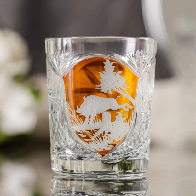 Prezent dla myśliwego – kryształowe szklanki do whisky z motywem myśliwskim bursztynowe MK80 2szt
